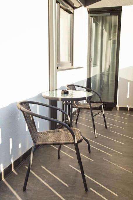 5 Dream Apartment 5 Cu Parcare Privata Oradea Ngoại thất bức ảnh